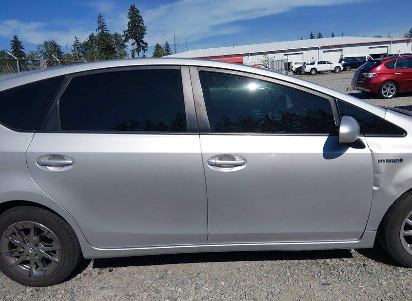 Toyota Prius V