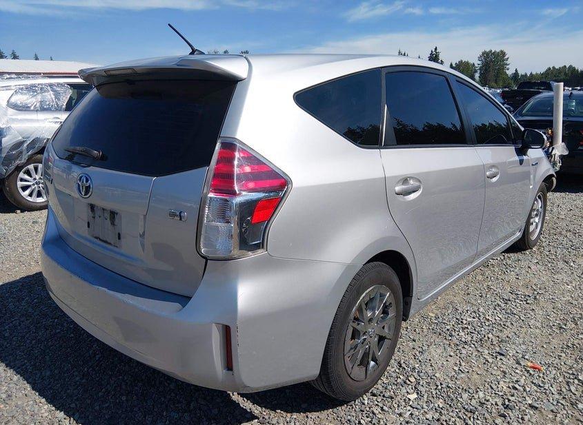 Toyota Prius V