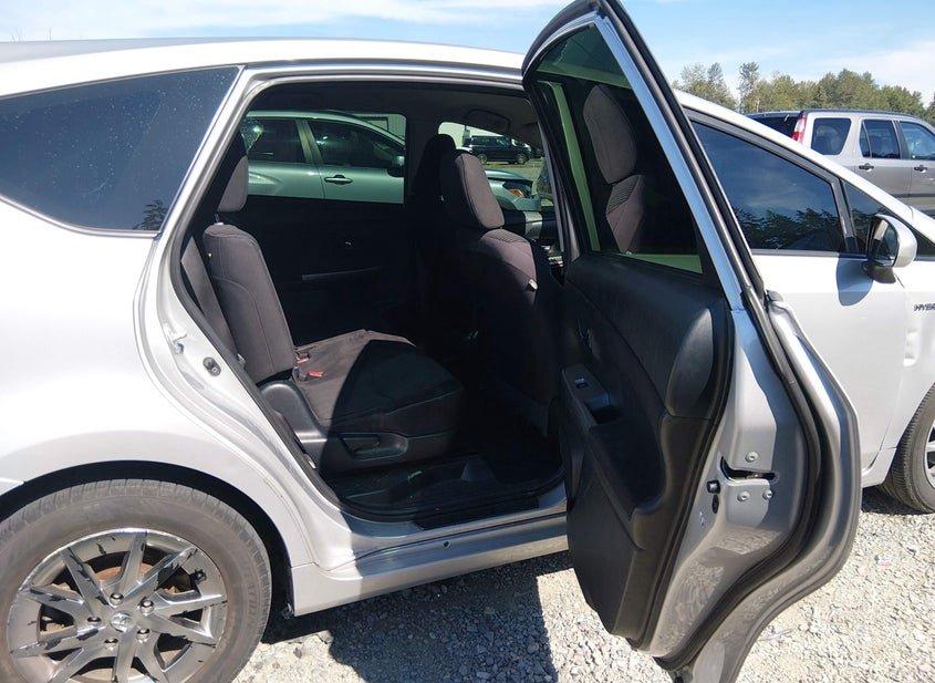 Toyota Prius V