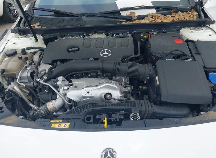 Mercedes-Benz A 220