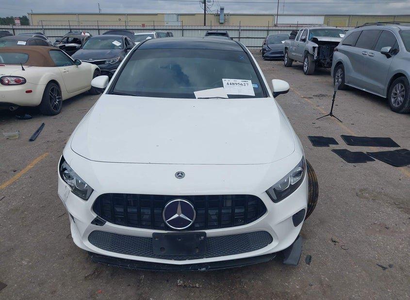 Mercedes-Benz A 220
