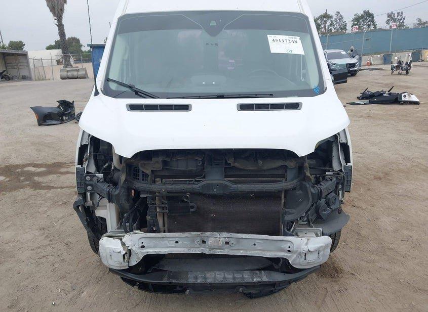 Ford Transit-150