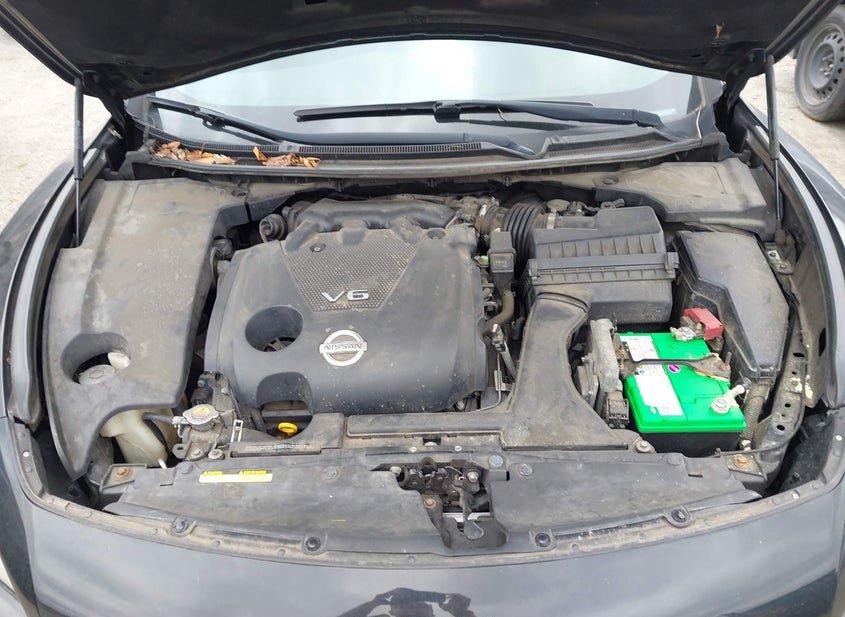 Nissan Maxima