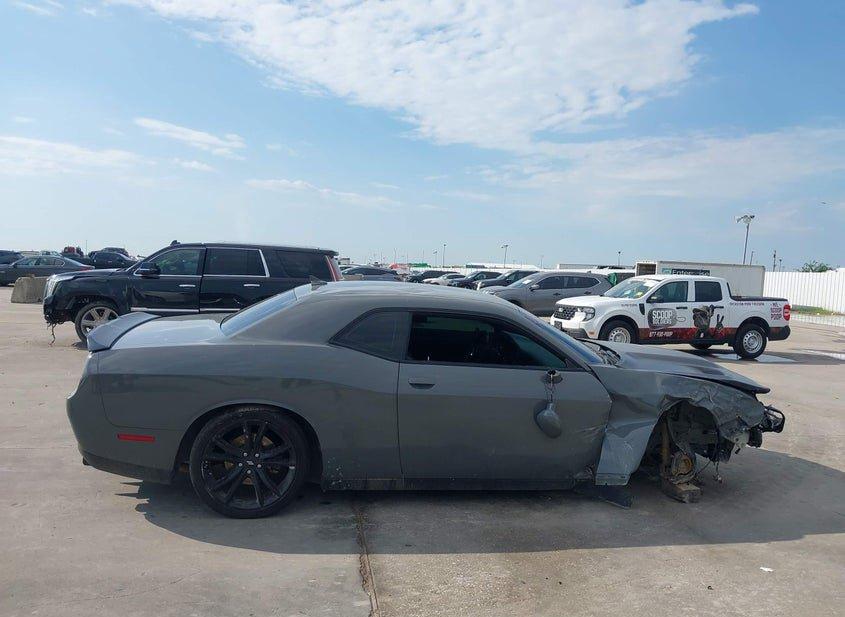 Dodge Challenger