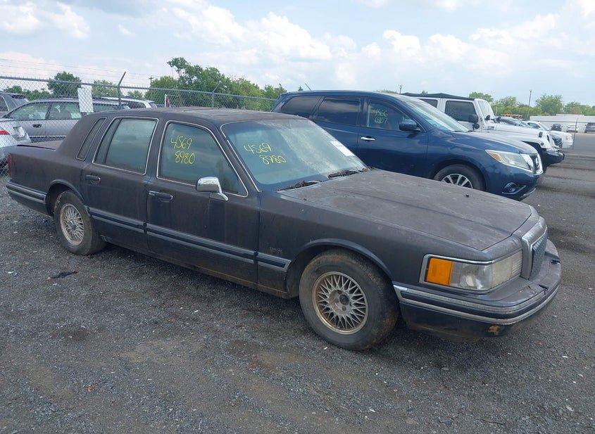 Lincoln Town Car