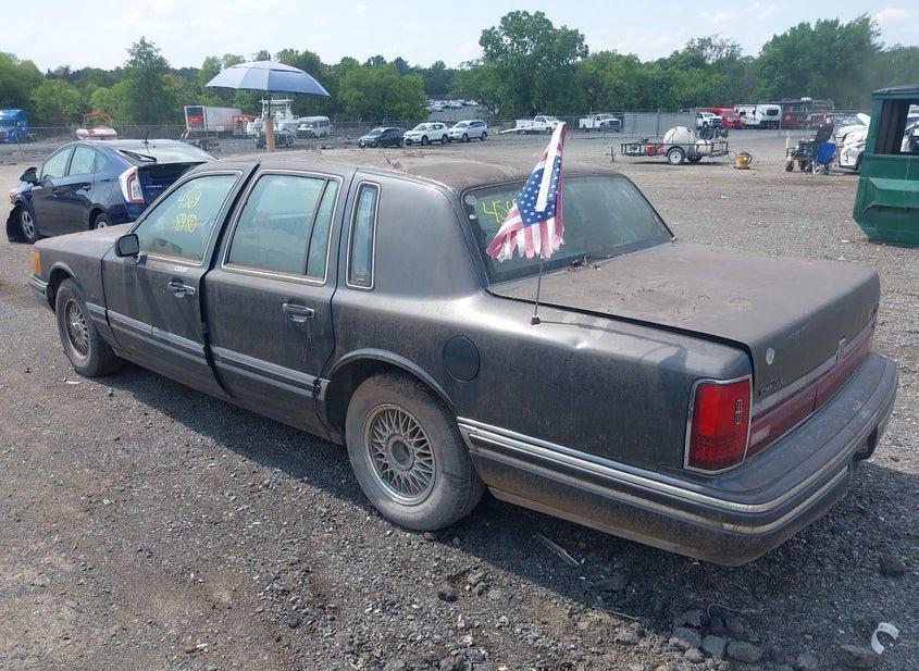 Lincoln Town Car