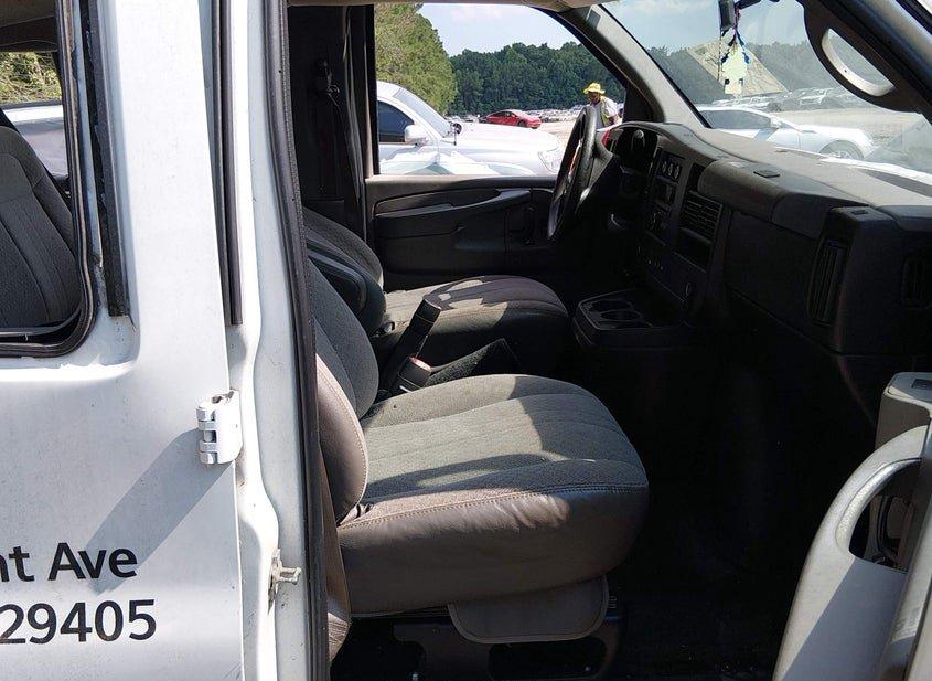 Chevrolet Express 3500