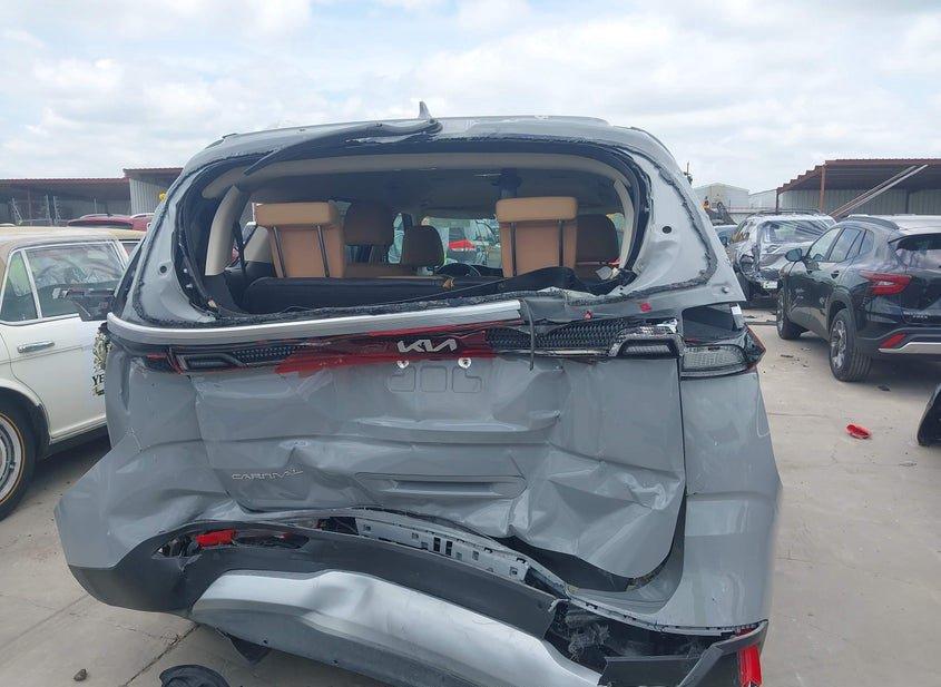 Kia Carnival Mpv