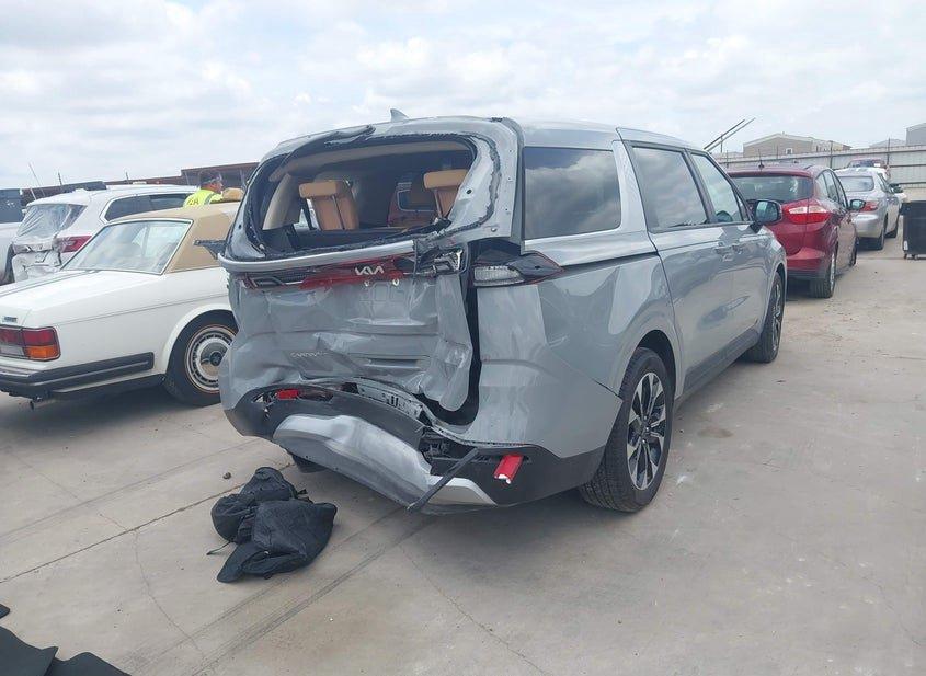 Kia Carnival Mpv