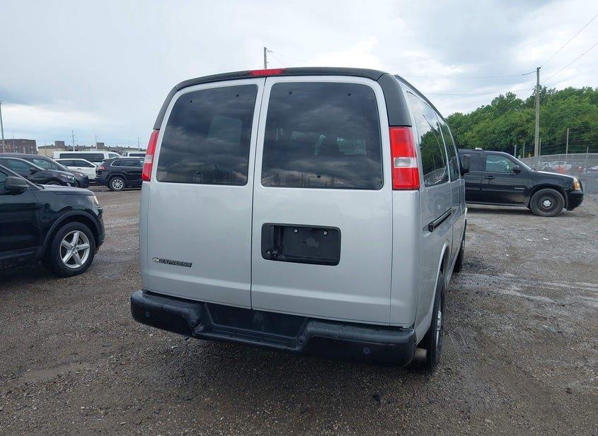 Chevrolet Express 2500