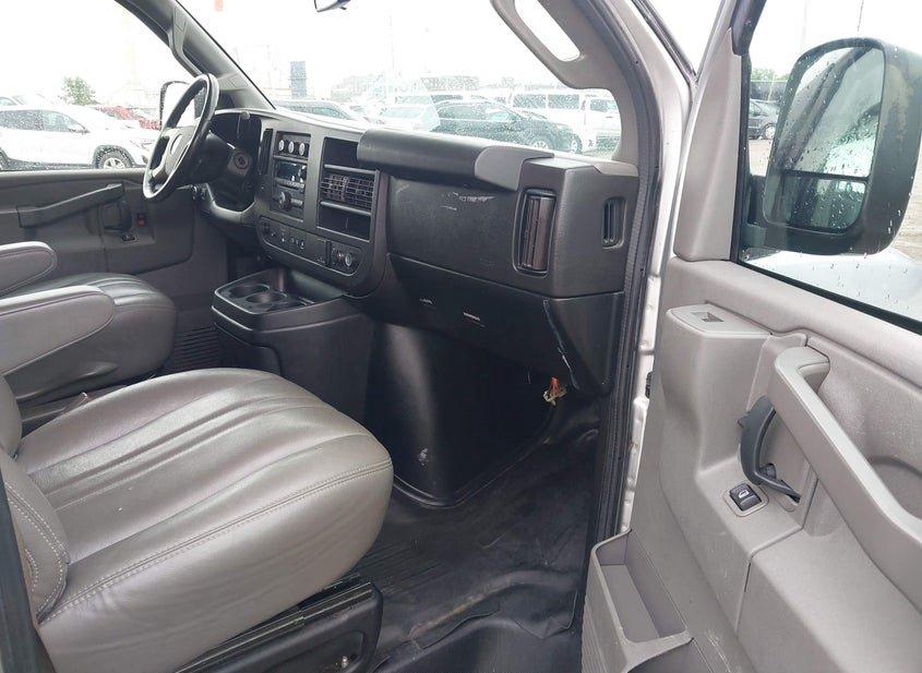 Chevrolet Express 2500