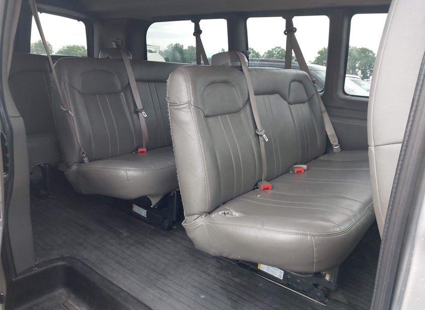 Chevrolet Express 2500