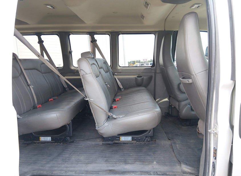 Chevrolet Express 3500