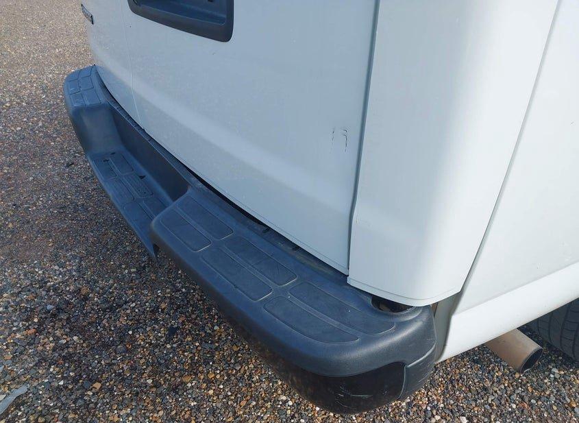 Chevrolet Express 2500