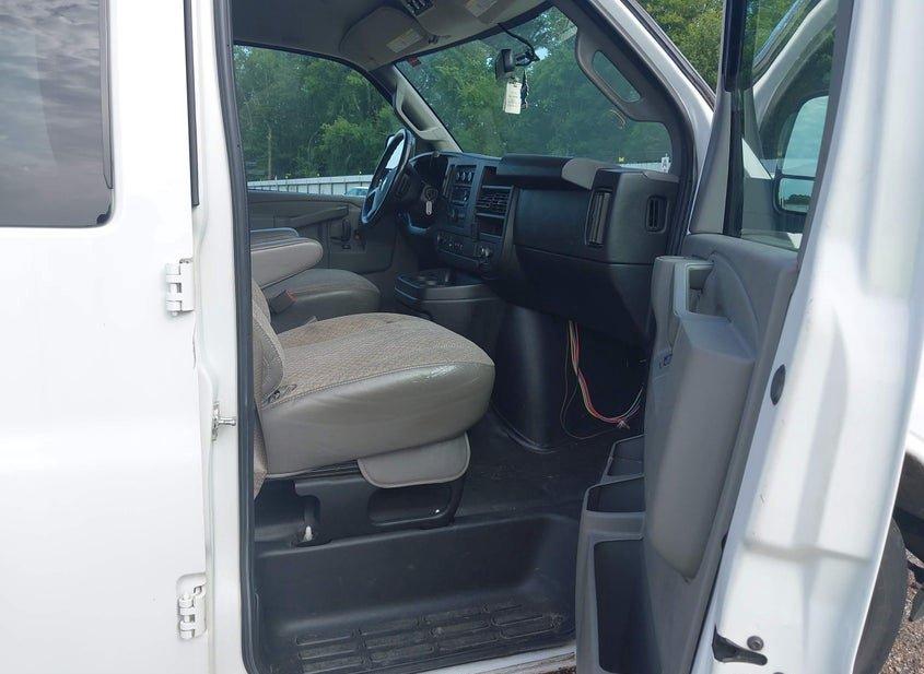 Chevrolet Express 2500