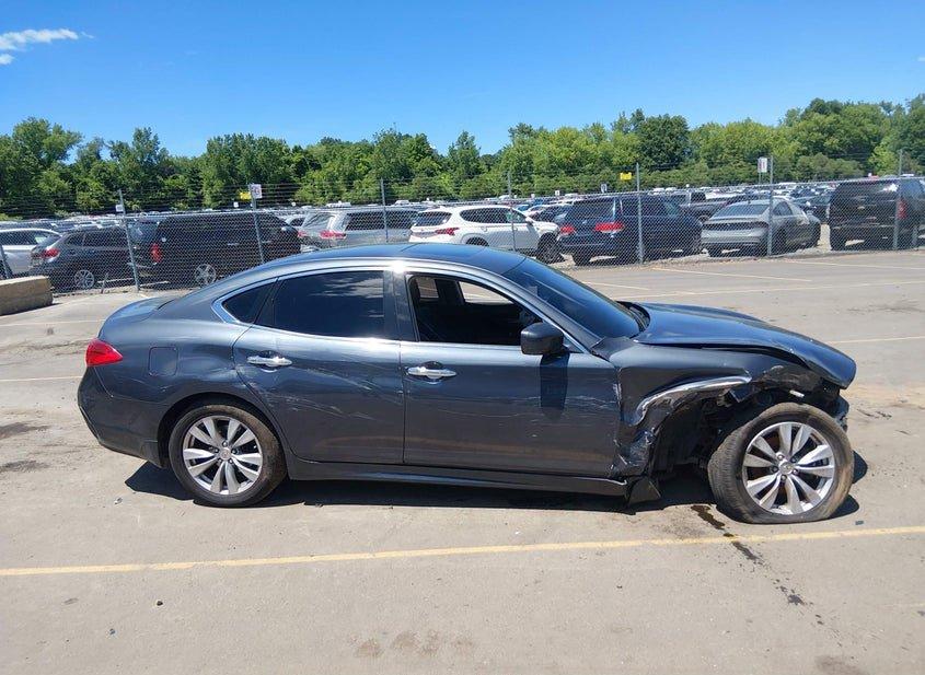 Infiniti M37X