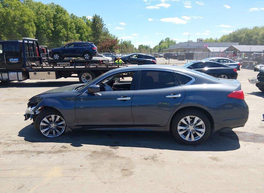 Infiniti M37X