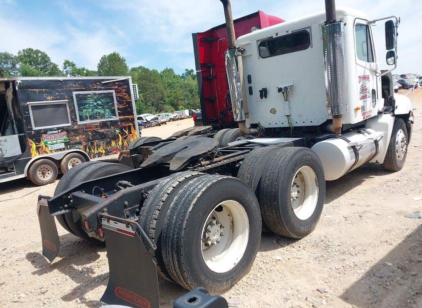 Freightliner Conventional