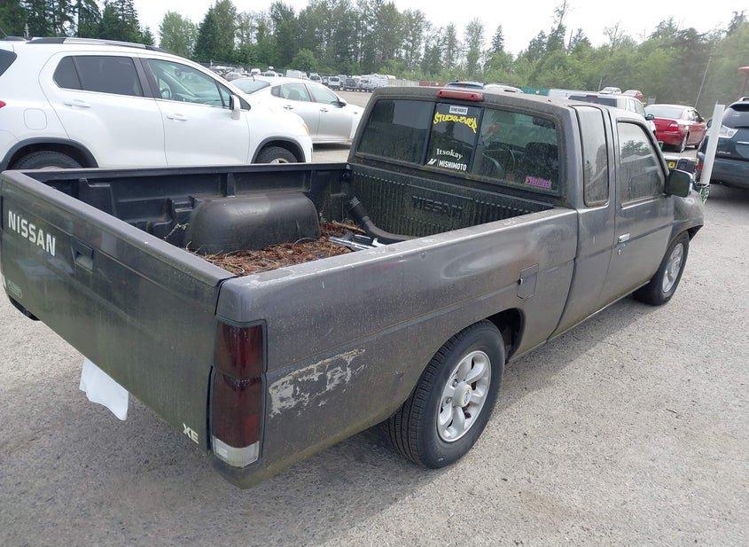 Nissan 4X2 Truck