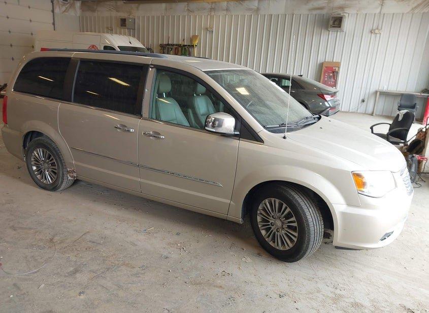 Chrysler Town Country