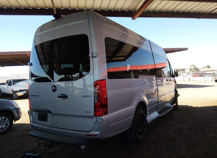 Mercedes-Benz Sprinter 2500