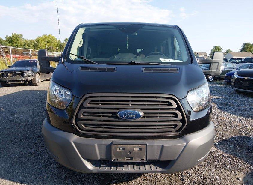Ford Transit-350