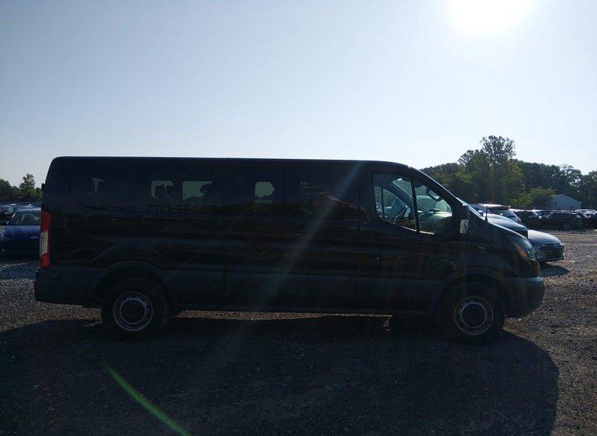 Ford Transit-350