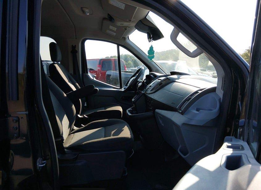 Ford Transit-350
