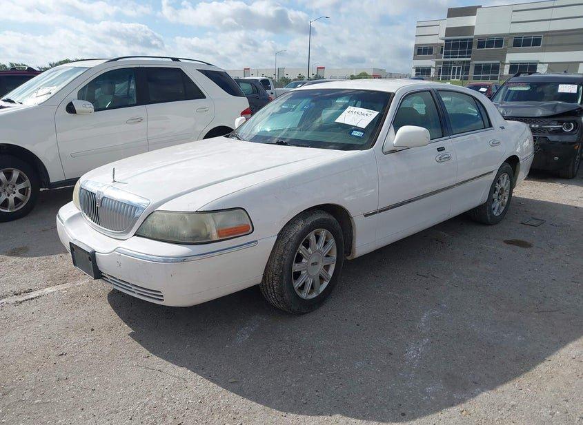 Lincoln Town Car
