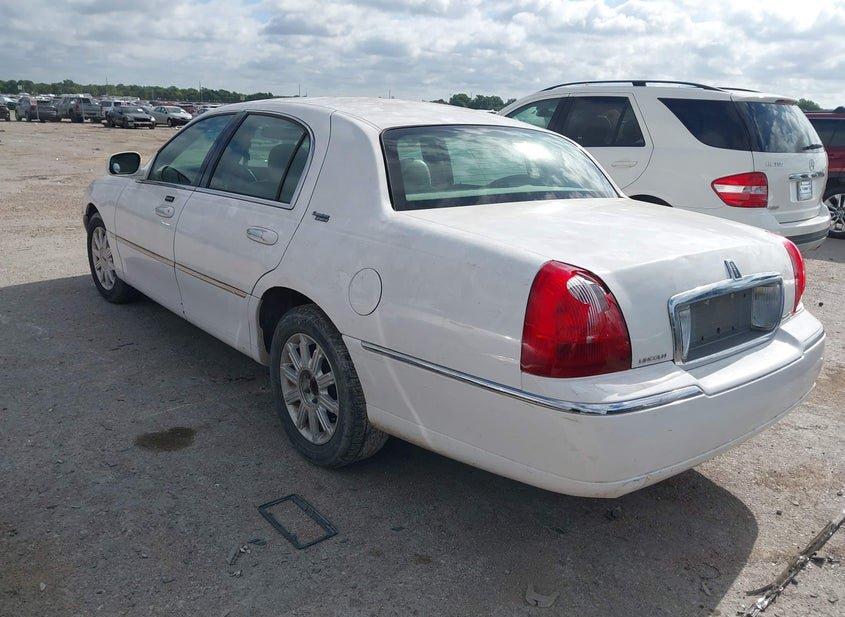 Lincoln Town Car