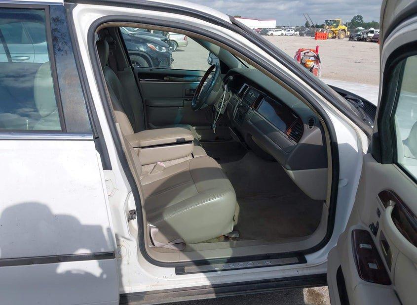 Lincoln Town Car