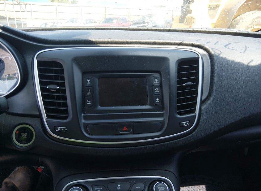 Chrysler 200