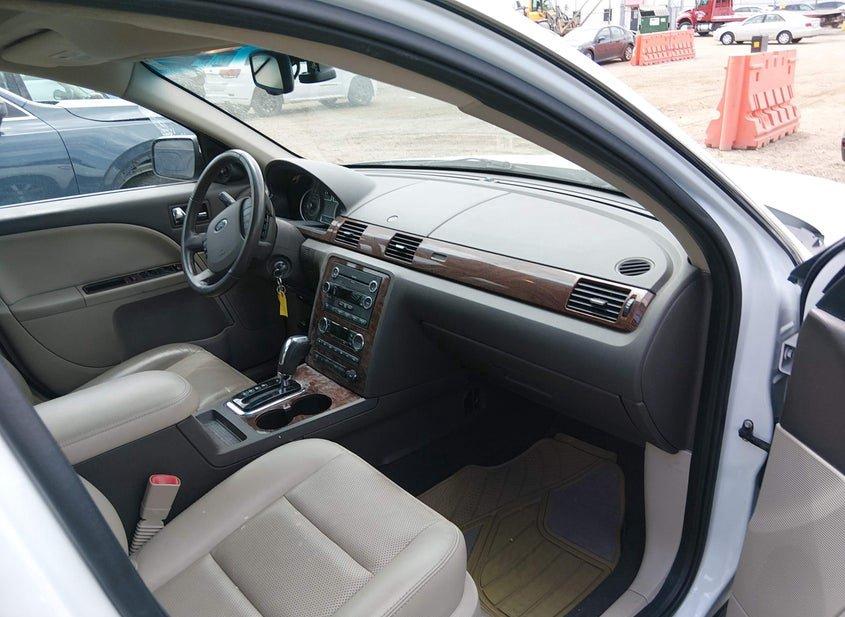 Ford Taurus