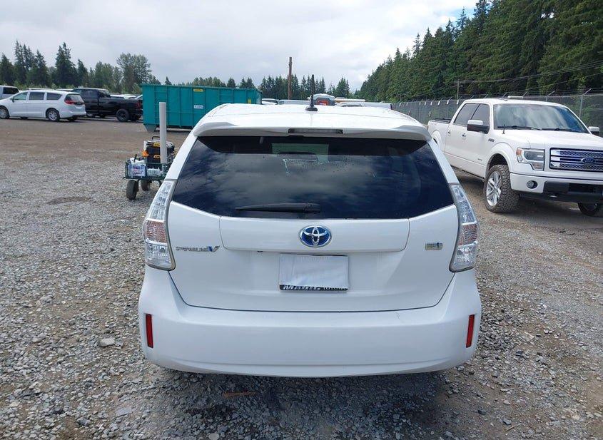 Toyota Prius V