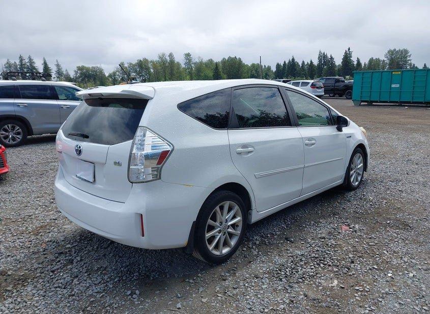 Toyota Prius V