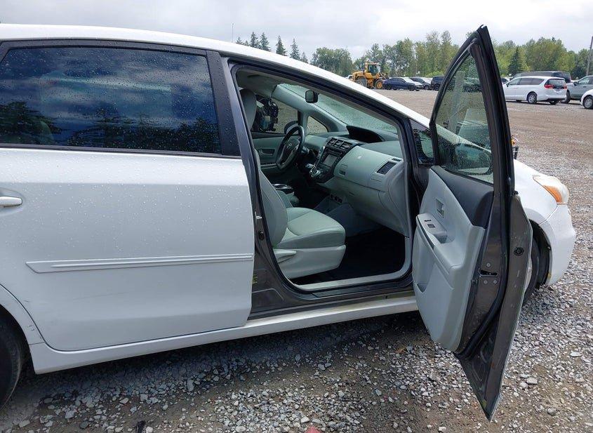Toyota Prius V