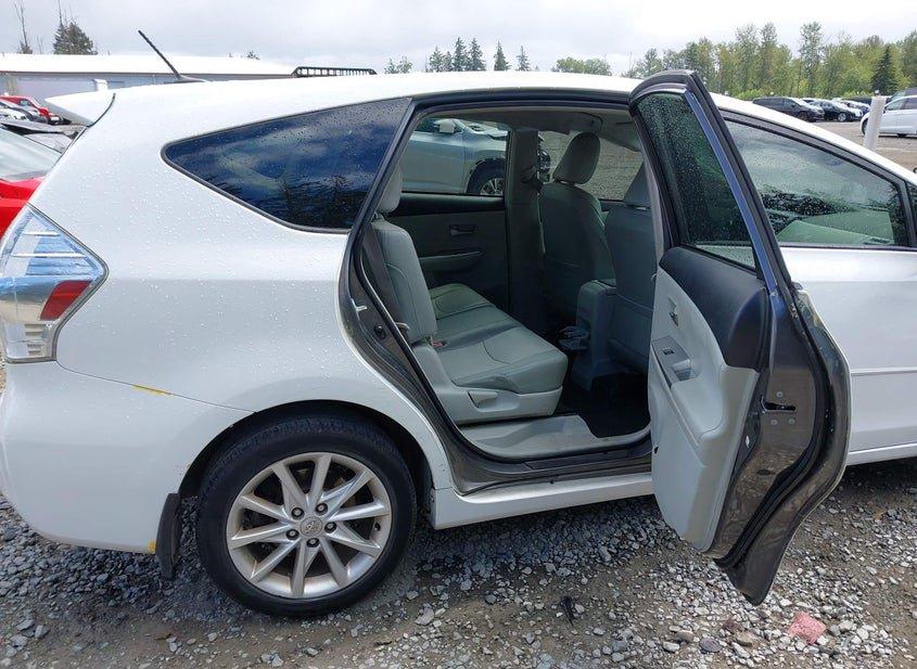 Toyota Prius V