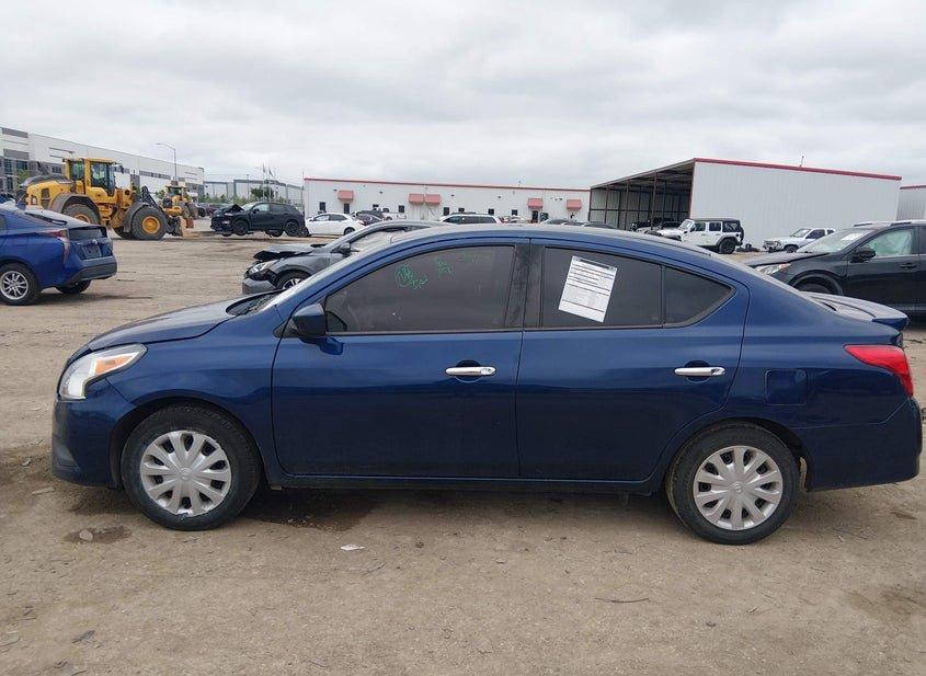 Nissan Versa