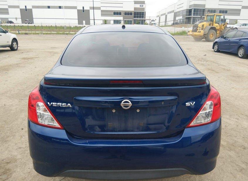 Nissan Versa