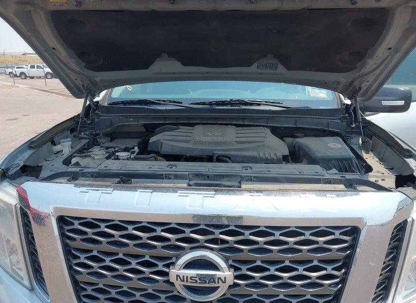 Nissan Titan