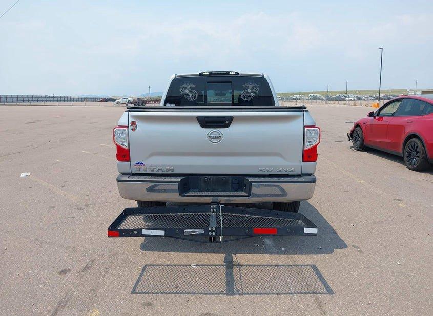 Nissan Titan