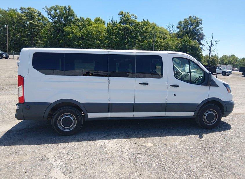Ford Transit-350