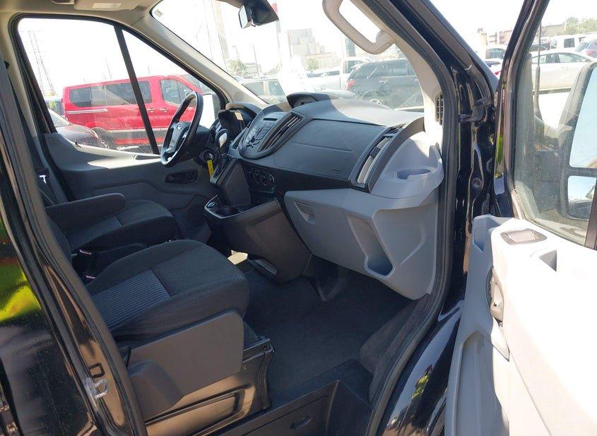 Ford Transit-350