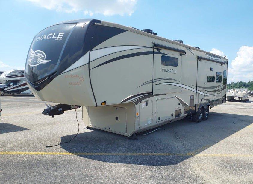 Jayco Pinnacle