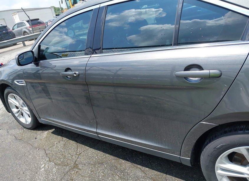 Ford Taurus