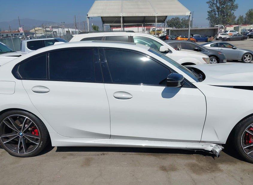 BMW 330I