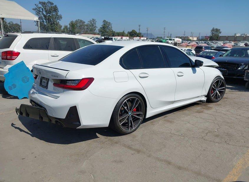 BMW 330I