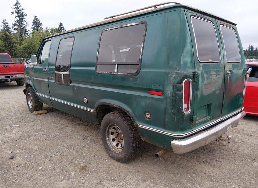 Ford Econoline Van