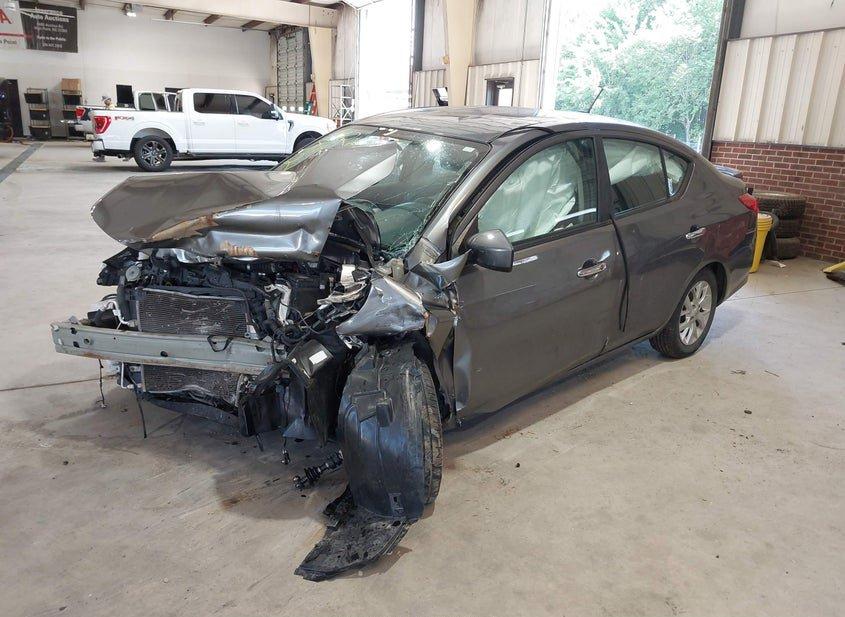 Nissan Versa
