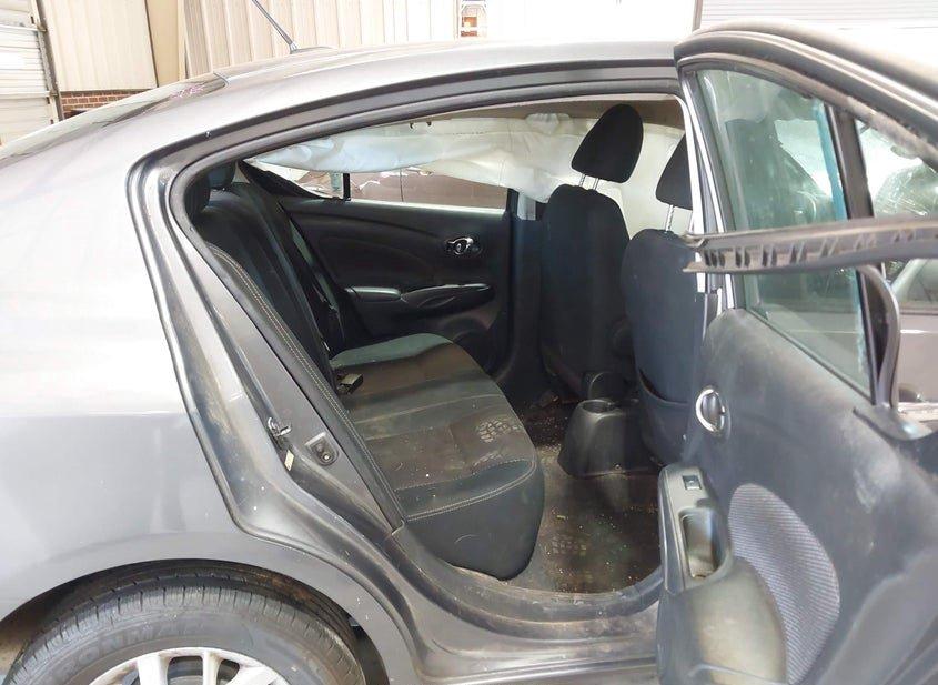 Nissan Versa